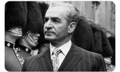 سفر در زمان؛ «محمدرضا پهلوی» در حال قدم زدن در زوریخ سوئیس؛ سال 1348 