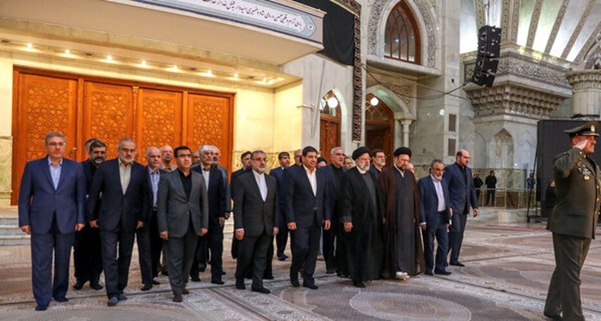 تجدید میثاق رئیس‌جمهور و هیات دولت با آرمان‌های امام خمینی (ره)/ رئیسی: خستگی و ناامیدی ممنوع است