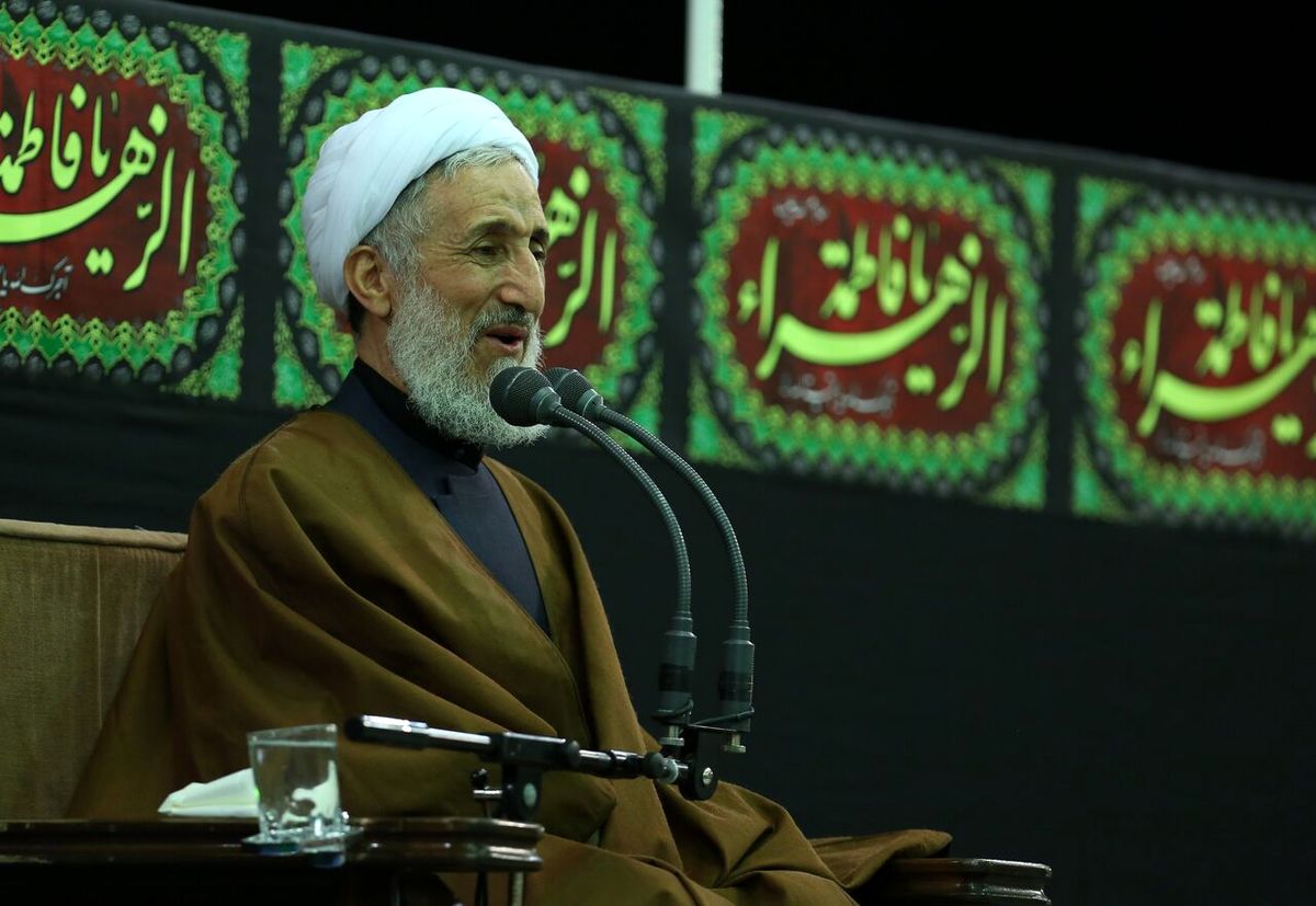 امام جمعه موقت تهران: وضعیت مردم از ابتدای انقلاب بهتر است/ وقتی مردم برای عزیمت به شمال کشور صف میکشند یعنی سطح رفاه بالا است