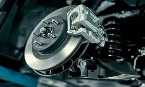 اشتباهاتی که برای محافظت از ترمزهای خودرو نباید انجام دهید