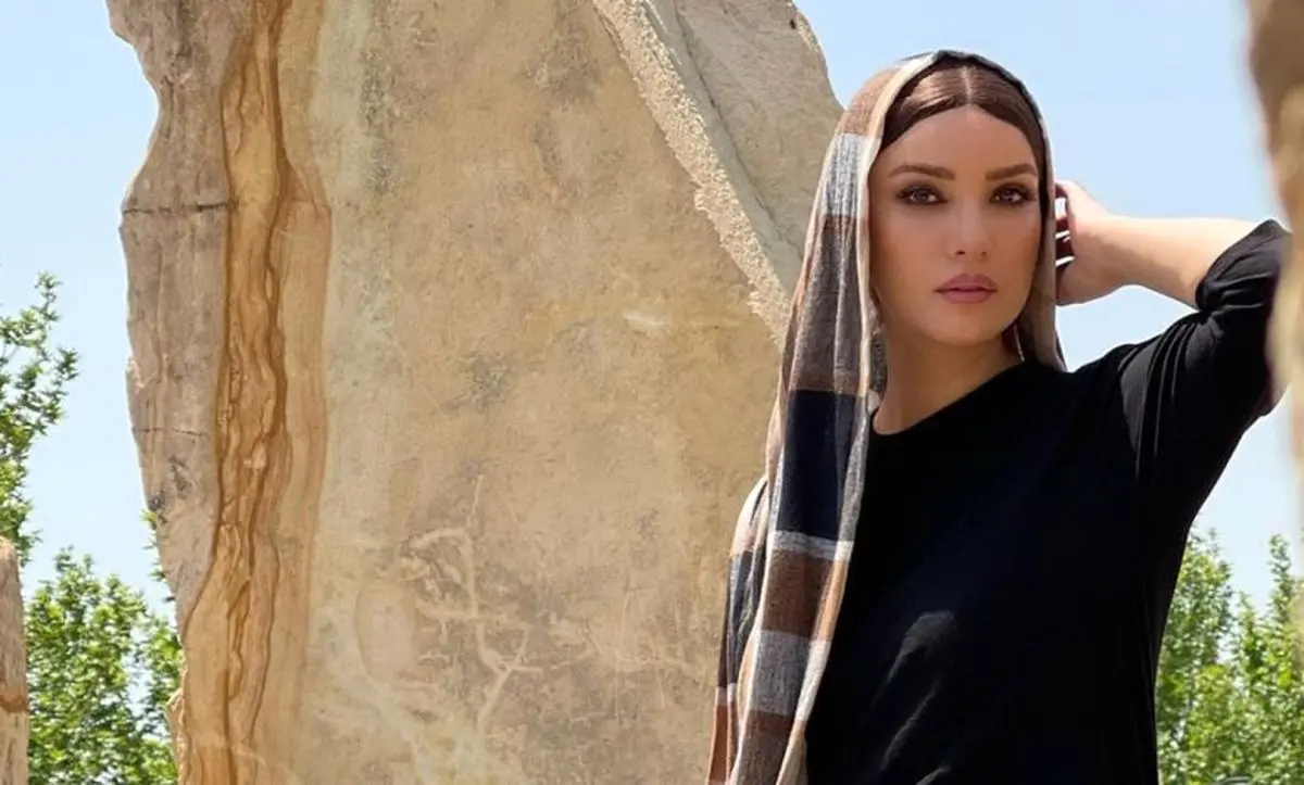 تصویری از متین ستوده در لباس زنان چینی 