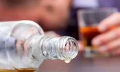 مسمومیت الکلی ۱۷ نفر در قزوین/  ۲ نفر از مسمومان فوت شدند