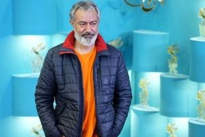 ضایع شدن محمدرضا هدایتی روی آنتن زنده توسط همسرش/ ویدئو