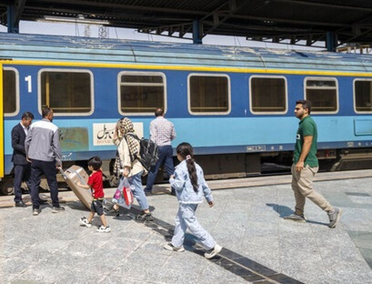 آغاز پیشفروش بلیت قطارهای مسافری آبان از شنبه