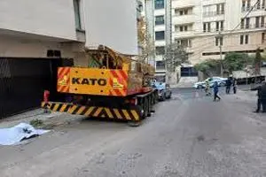 جرثقیل ۲۵ تنی راننده‌اش را زیر گرفت