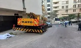 جرثقیل ۲۵ تنی راننده‌اش را زیر گرفت