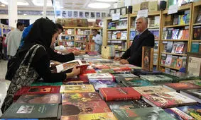 کنایه مجری تلویزیون به برگزاری نمایشگاه کتاب