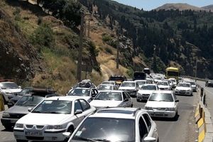 ترافیک سنگین در آزادراه قزوین - کرج/ ممنوعیت تردد در محور‌های کندوان و هراز