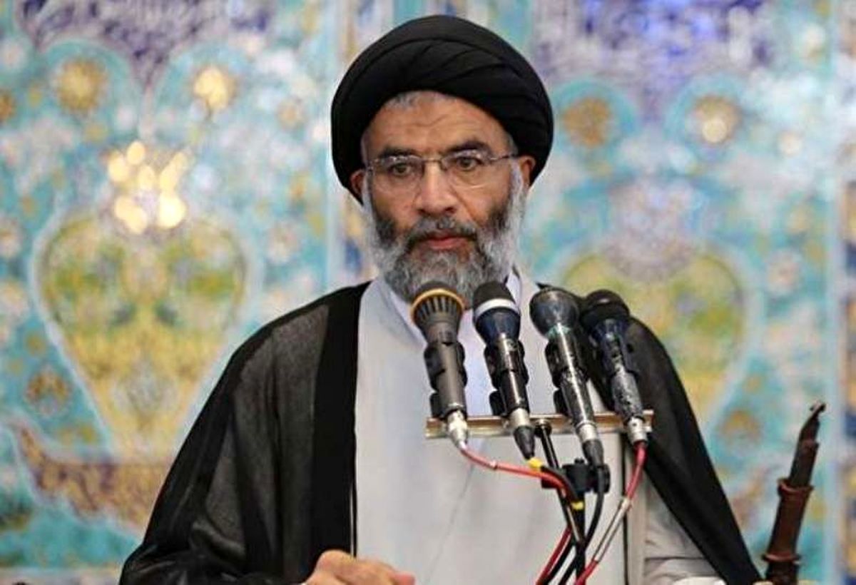 از مسئله حجاب کوتاه نمیآییم/ غیرت هیچ مرد غیور ایران اسلامی اجازه نخواهد داد که زن بدون پوشش در خیابان ها پرسه بزند