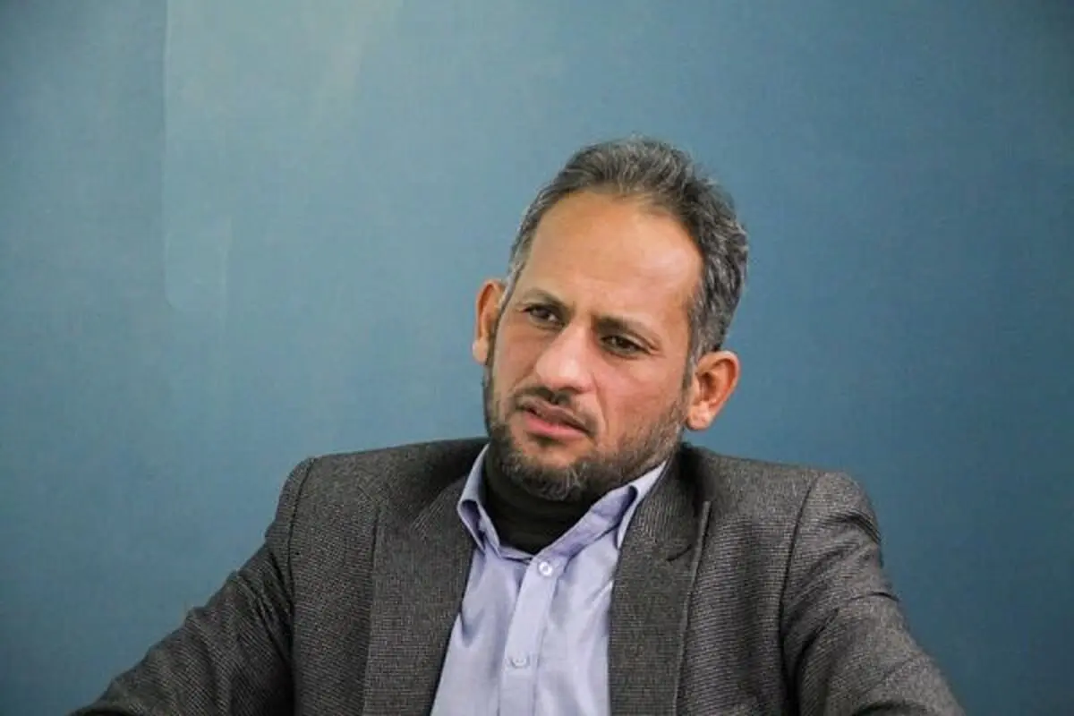 رهبر شهید، اشتباه پنهان یک شعر برگزیده را کشف کرد
