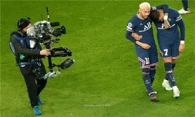 توبیخ نیمار و ام باپه توسط پاری‌سن‌ژرمن

