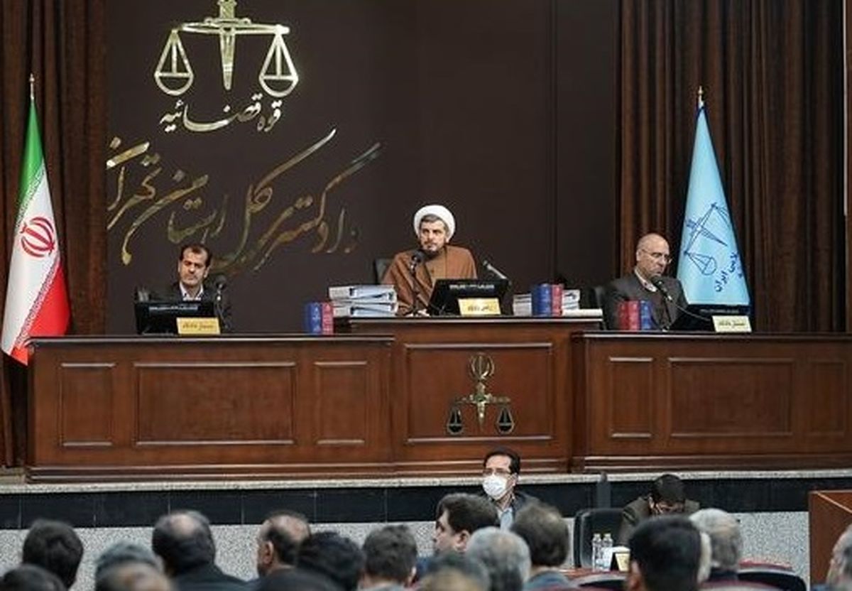 سومین جلسه دادگاه رسیدگی به اتهامات سرکردگان گروهک تروریستی منافقین / محاکمه تئورسین و مسئول ترور‌های خیابانی در دادگاه
