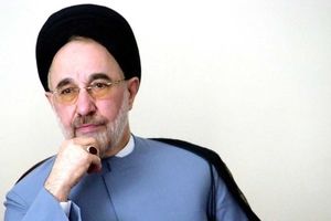 سیدمحمد خاتمی در سفر به شهر یزد از آتشکده زرتشتیان دیدن کرد/ ویدئو