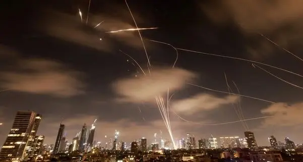 نزدیکی به ساعت صفر/ آمادگی برای جنگ دوم تهران - تل آویو/ حمله پیش دستانه ایران یا حمله غافلگیرانه اسرائیل؟