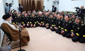 رهبر انقلاب در دیدار فرماندهان نیروی دریایی ارتش: مهمترین کار نیروهای مسلح پیشگیری از تهاجم است