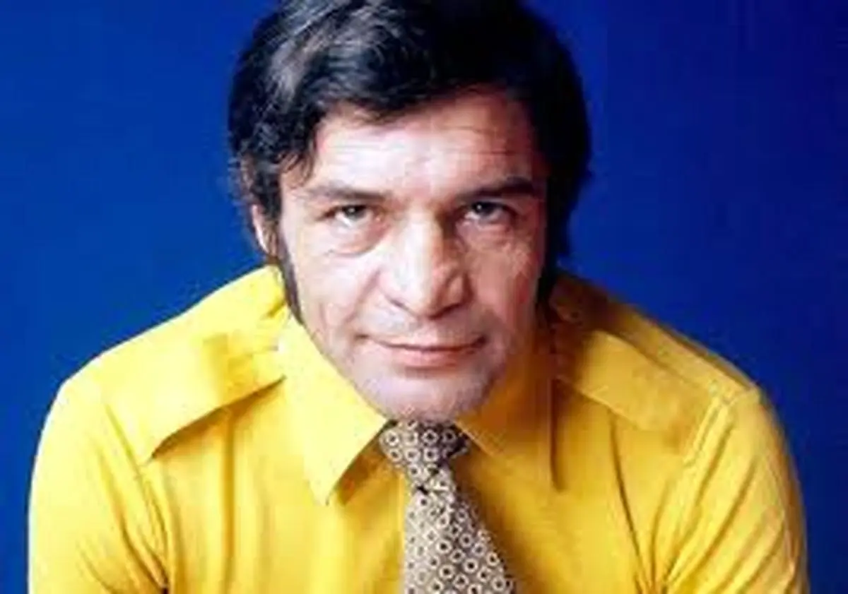 سفر در زمان؛ «بختیار ایمانوردی و فرزندانش» بر سر مزار پدرش؛ سال 1400 