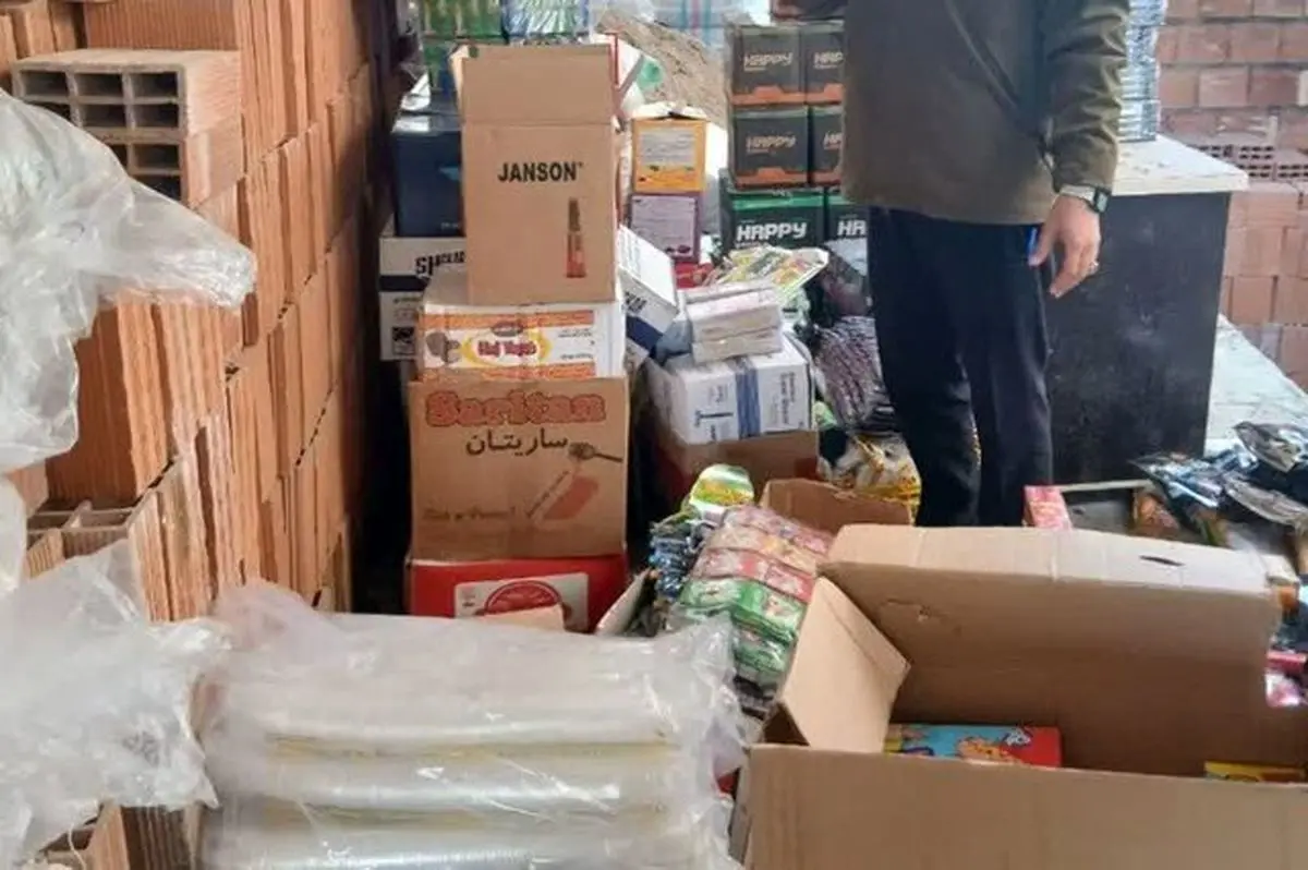 از کشف ۹۰۰۰ عدد مواد محترقه تا ۲۰۰۰ قلم مواد غذایی احتکاری در ساری