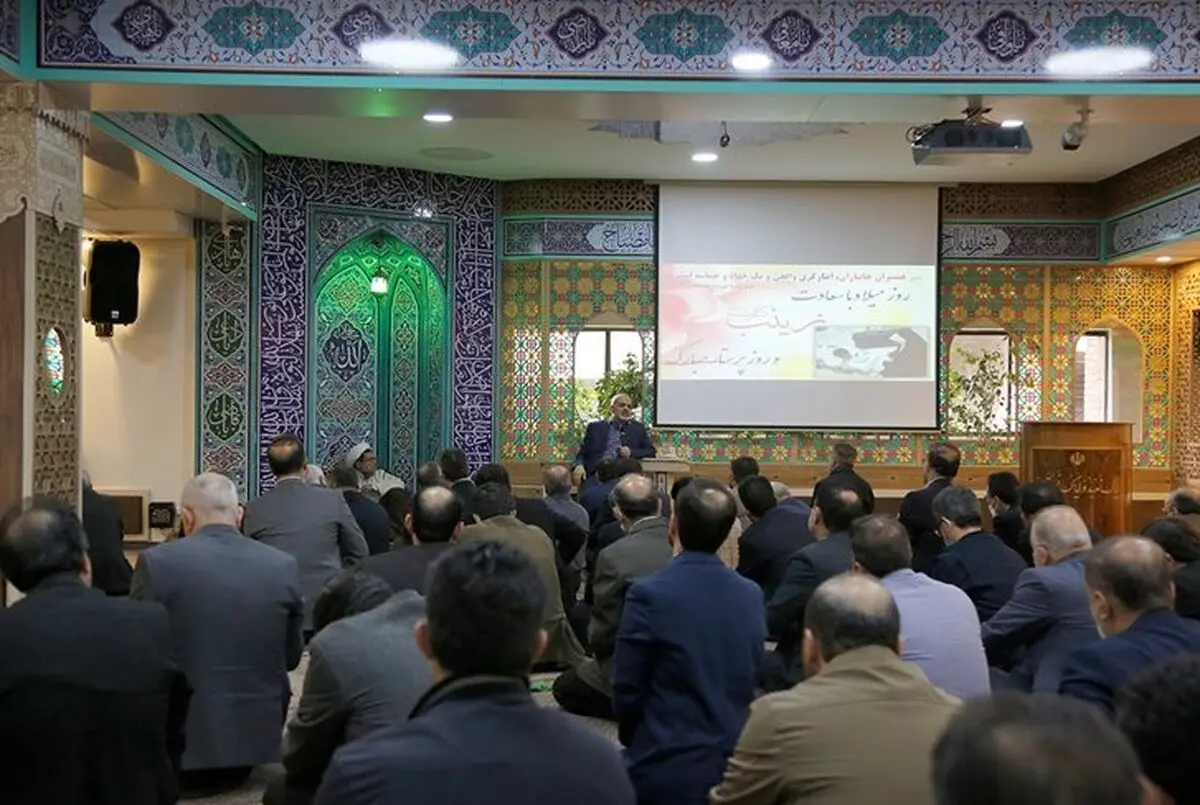 وزیر کشور: اجازه روایت‌سازی دروغین به دشمن ندهیم

