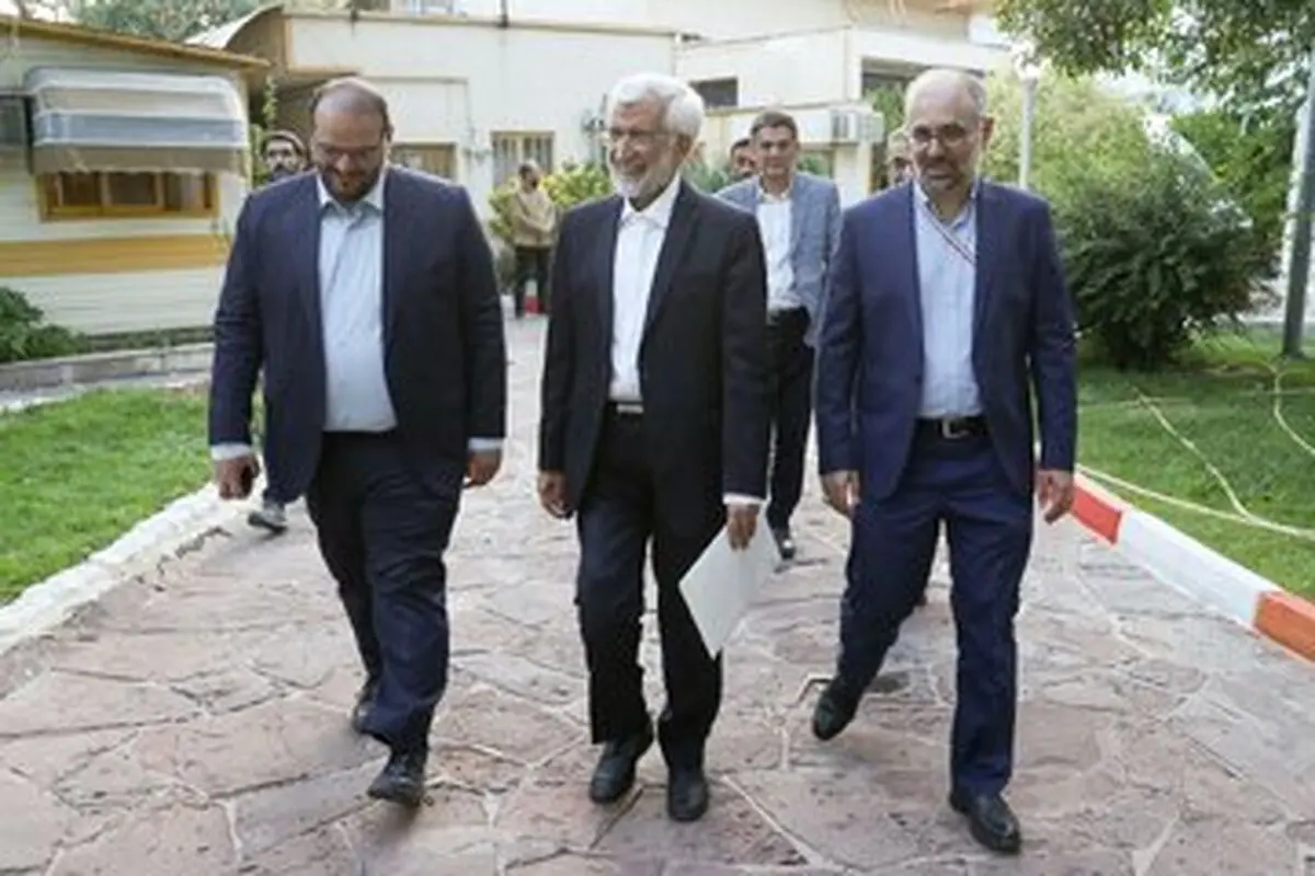 سعید جلیلی با سخنرانی میرحسین موسوی در تلویزیون مخالفت کرد/ جلیلی گفت میرحسین راهی جز توبه ندارد/ روایت علی لاریجانی تایید شد

