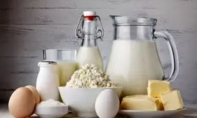نقش مایعات و لبنیات در افزایش میزان شیر مادر