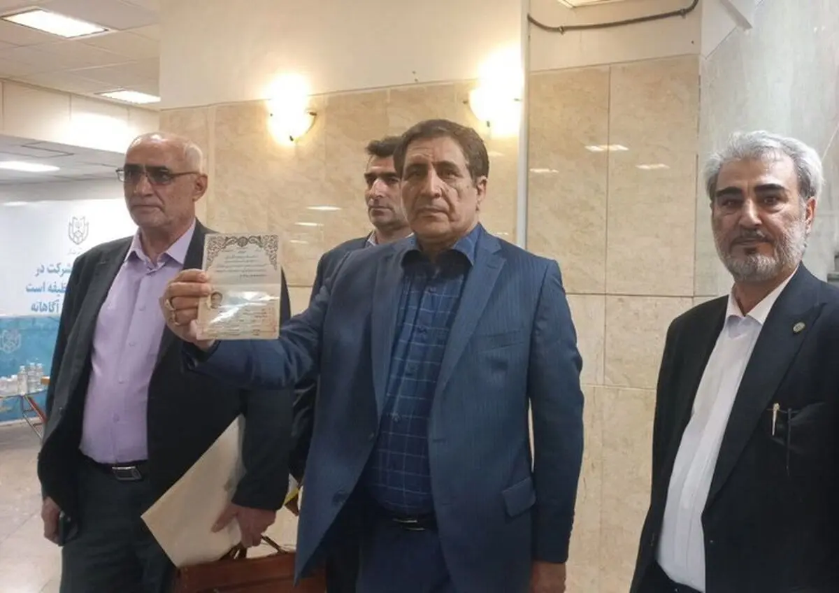 عبدالرحیم بهاروند داوطلب نامزدی انتخابات ریاست جمهوری شد

