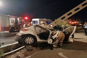 حادثه تلخ در بزرگراه شهید بابایی؛ برخورد پژو ۲۰۶ با گاردریل
