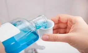 کاربردهای جالب دهان شویه در خانه داری