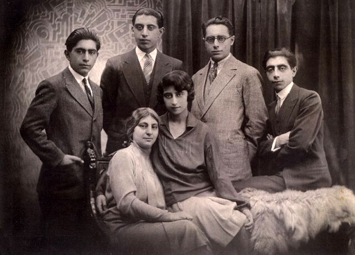 کاری که عمه احمد شاه با قاجاریه کرد / سرشناس‌ترین دختر مظفرالدین شاه را ببینید/ تصاویر