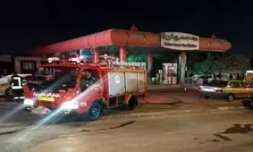مهار آتش سوزی در جایگاه سوخت شیراز/ ویدئو