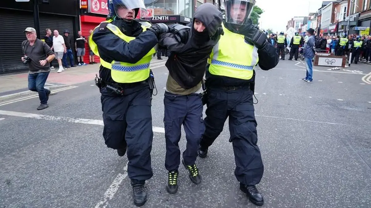 انگلیس، ۵۲۳ معترض حامی فلسطین را بازداشت کرد
