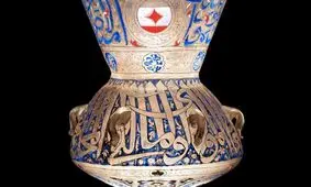 قیمت خارق‌العادۀ «چراغ مسجد» که رکورد آثار شیشه‌ای جهان را شکست/ عکس