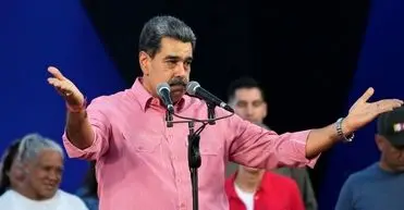  آمریکا در آستانه عملیات تازه علیه ونزوئلاست/ گزینه‌های در دست بررسی شامل تلاش برای سرنگونی مادورو نیز می‌شود