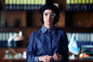 خوشگذرانی دنیز دانش بازیگر سریال تاسیان در فرانسه 