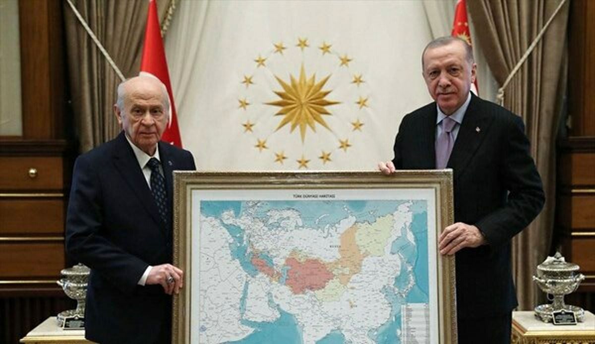هدیه جنجالی «باغچهلی» به اردوغان درباره نقشه «جهان ترک»