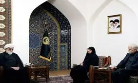 فرزانه صادق، وزیر راه: مشهد در اولویت رفع مشکلات حوزه‌ حمل و نقل است

