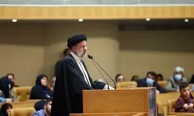 تصاویر بازیگوشی جلوی رئیس‌جمهور