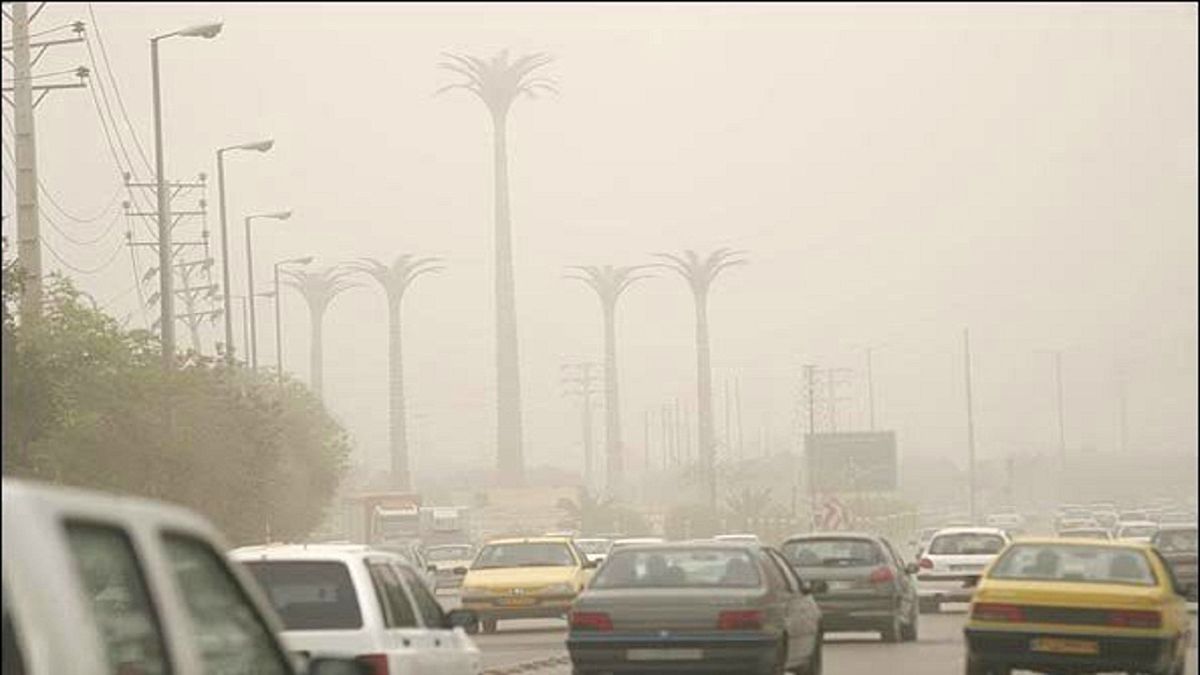 افزایش غلظت غبار و آلایندههای جوی در استان سمنان