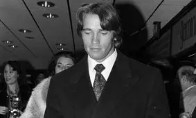 سفر در زمان؛ «آرنولدِ 38 ساله در کنار مادرش در کاخ سفید»؛ سال 1364