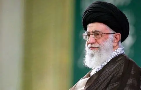 شعرخوانی حماسی محمد رسولی در دیدار خانواده شهدای اقتدار با رهبر انقلاب