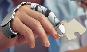 انگشت اضافه برای فرار از واقعیت؛ انگشتر ضدسند با چاشنی هوش مصنوعی