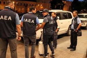هیئت آژانس بین‌المللی انرژی اتمی بدون همراهی بازرسان به تهران سفر می‌کند

