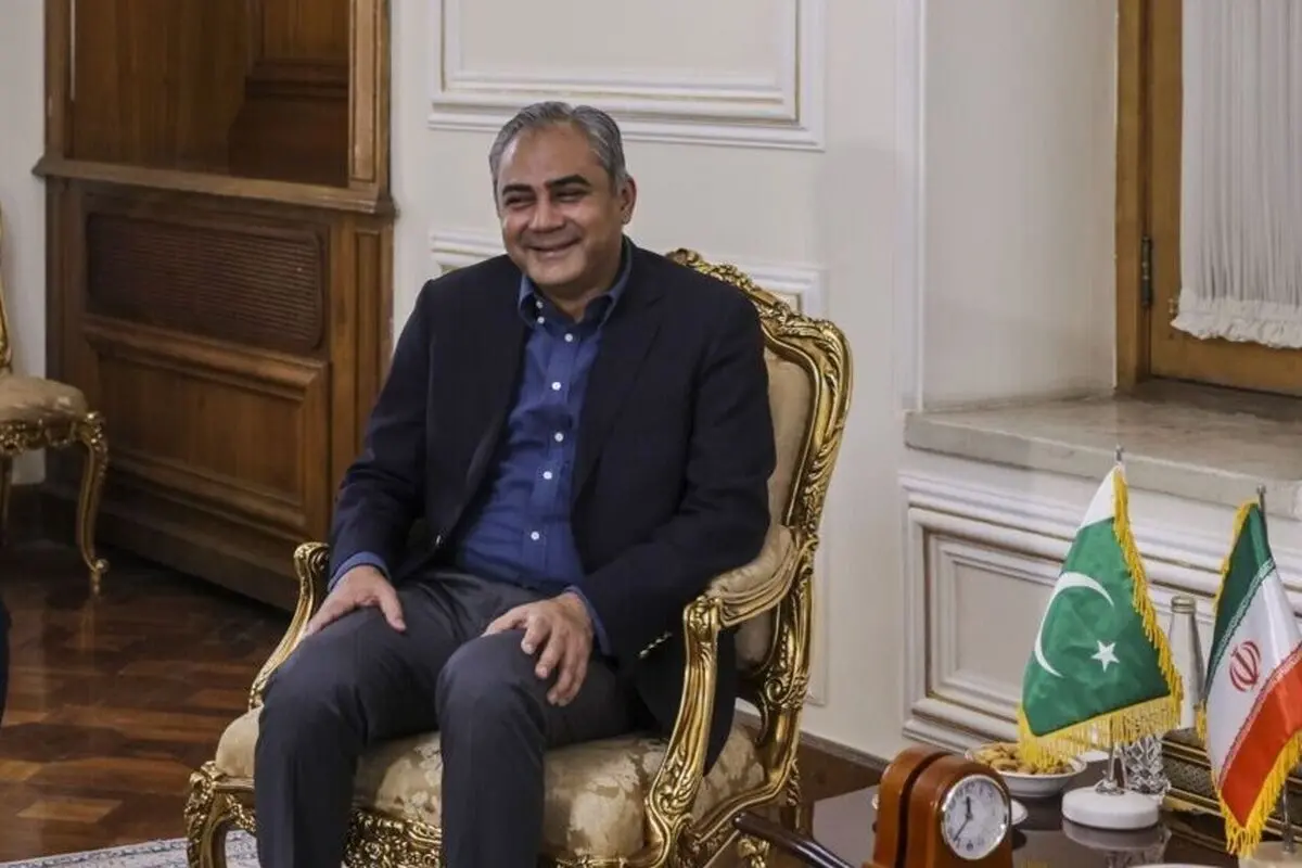 وزیر کشور پاکستان عازم ایران شد

