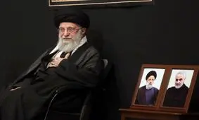 مراسم عزاداری شب عاشورای حسینی (ع) با حضور رهبر انقلاب در حسینیه امام خمینی/ تصاویر

