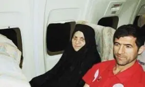 کریم باقری عزادار شد

