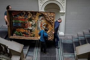 انتقال آثار هنری بزرگ‌ ترین موزه اوکراین به جای امن