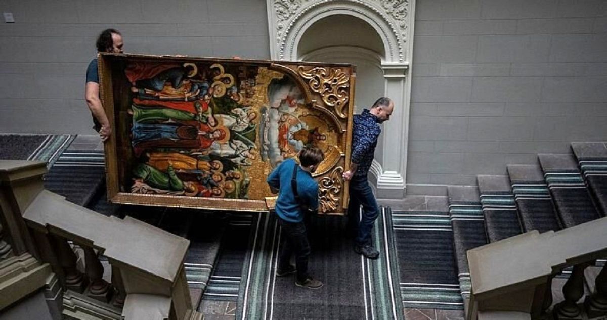 انتقال آثار هنری بزرگ‌ ترین موزه اوکراین به جای امن