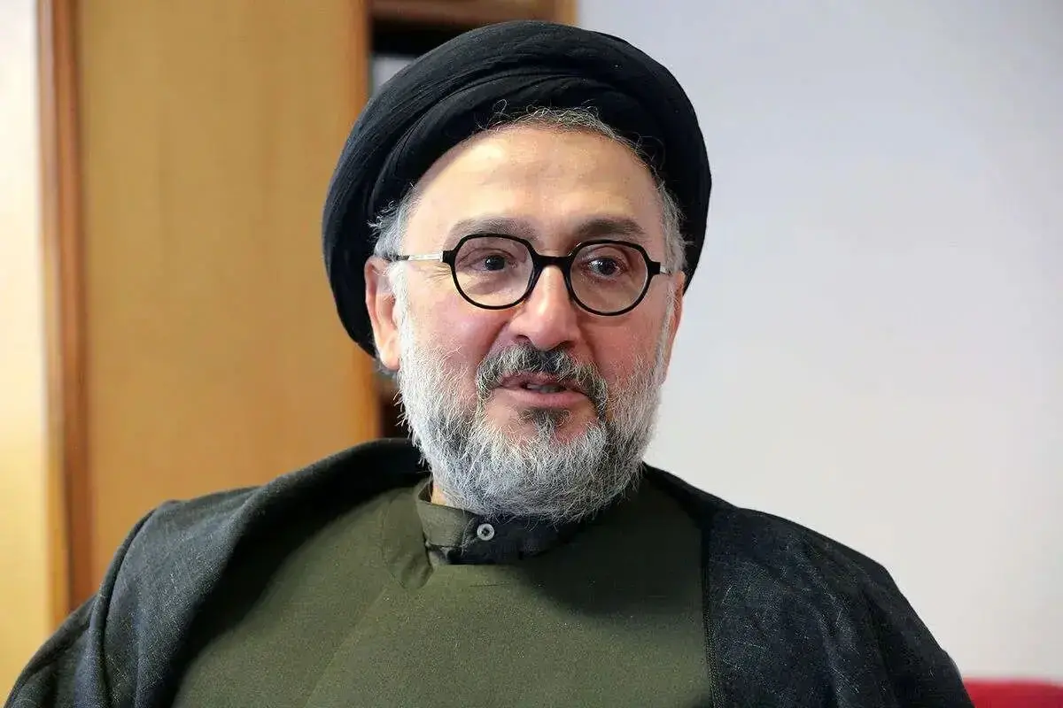  تندروها با طرح دوباره مسألۀ حجاب می خواهند اعلام وجود و قدرت کنند/ مردم برهنگی را از بی حجابی جدا می‌دانند