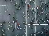 دانشمندان نمی‌دانند چرا | آدم‌ها هنگام راه رفتن به چپ می‌پیچند!