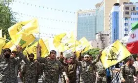 جمعی از رزمندگان افغانستانی لشکر فاطمیون در مراسم تشییع شهدای جنگ ایران و اسرائیل/ عکس

