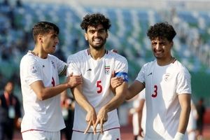 واکنش بازیکن تیم ملی فوتبال به شایعه تابعیت گرفتن از قطر

